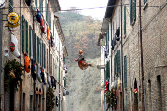 Urbania festa nazionale della Befana